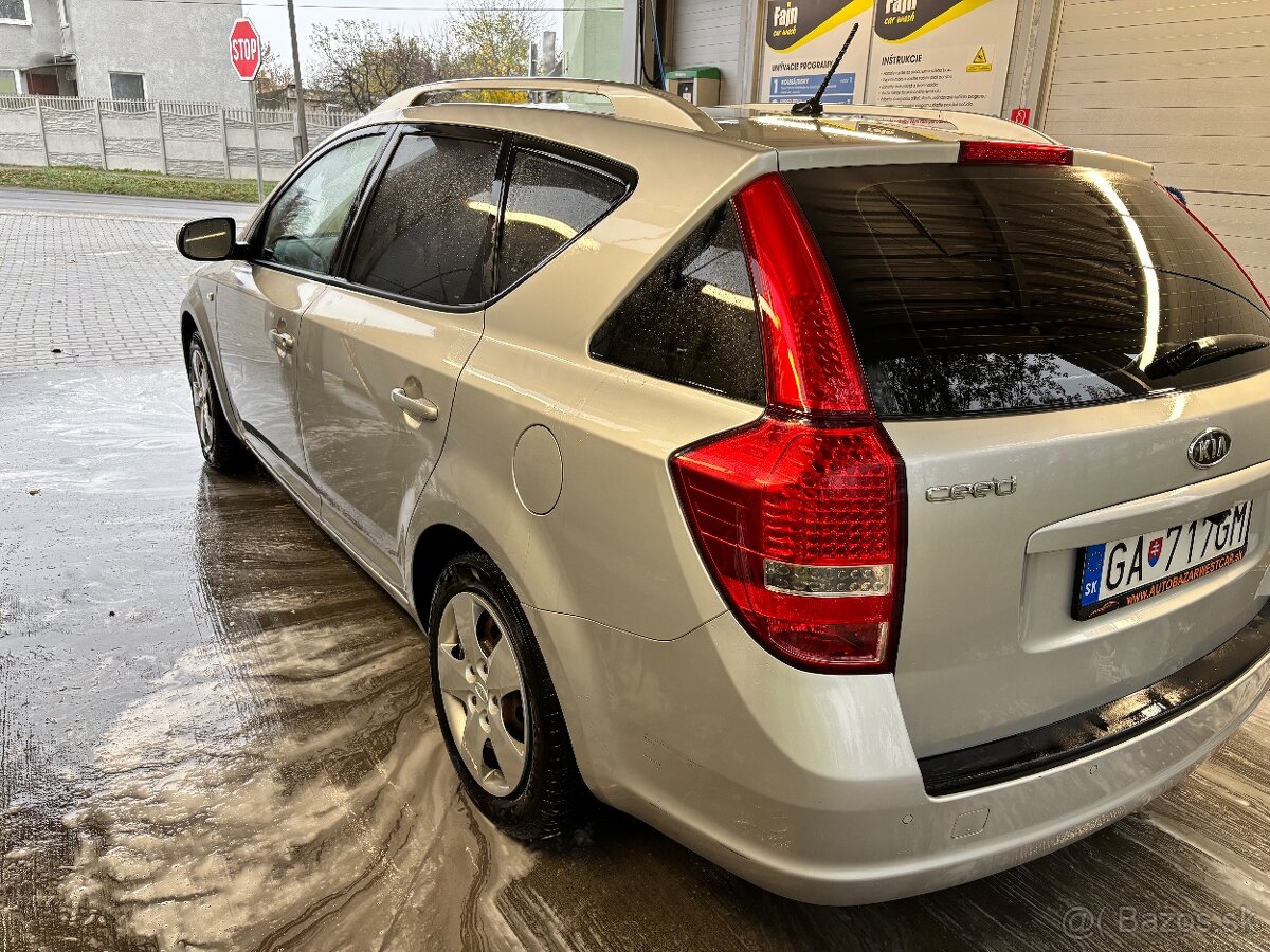 Kia Ceed - 5