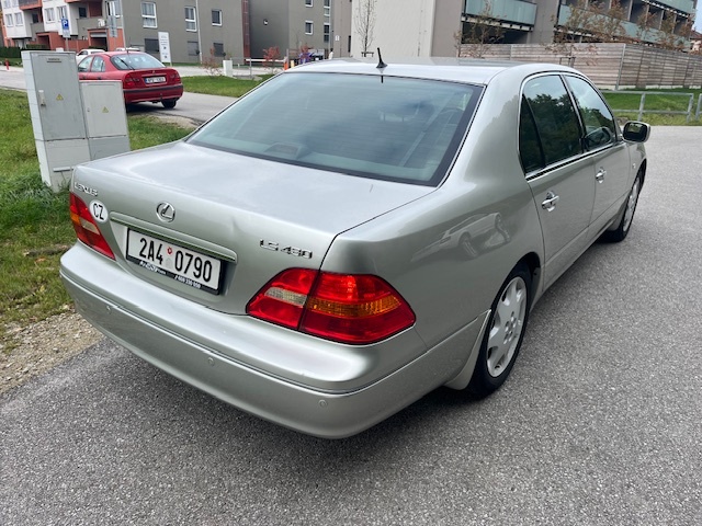 Lexus LS 430 V8 - president - 5