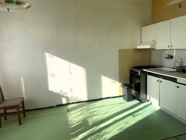 TOP LOKALITA - veľký 1i byt na Malinovského ul. v Brezne - 5