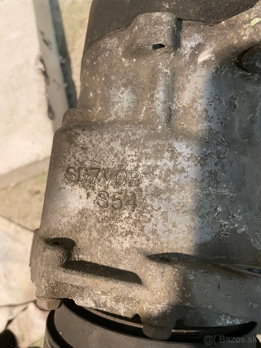 Predám klimakompresor z VW - 5