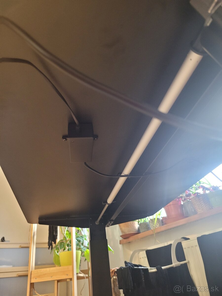 Elektricky stol AlzaErgo - 5