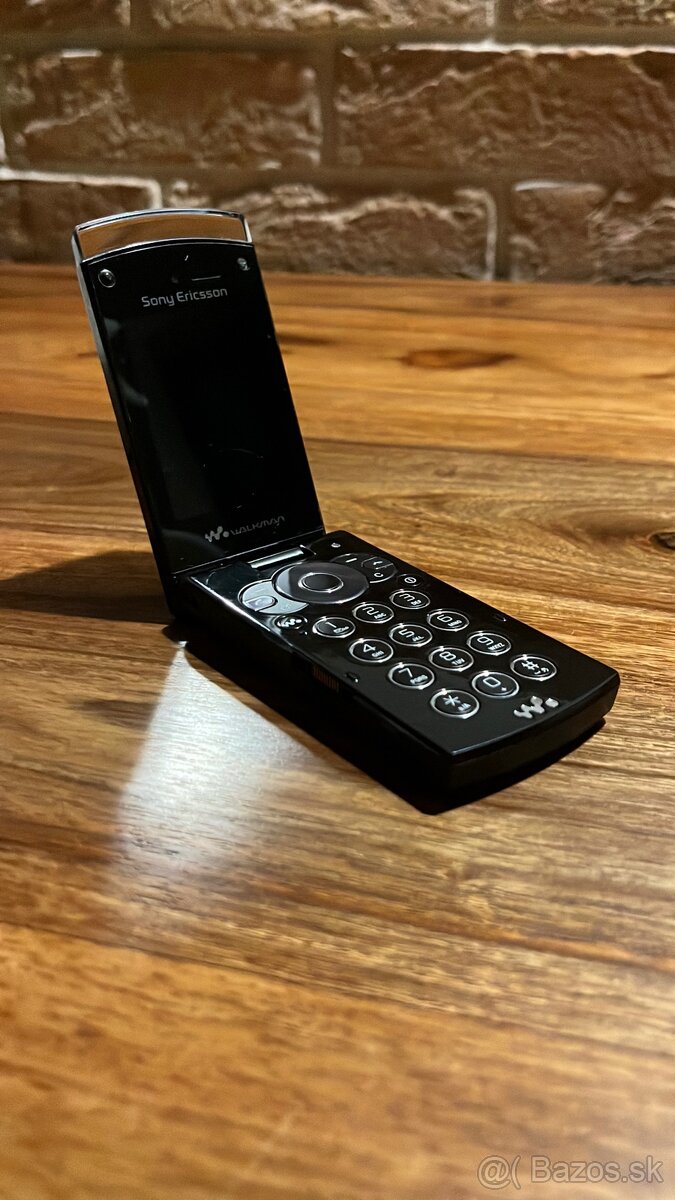 SonyEricsson W980 walkman mobil 8GB z roku 2008 - 5