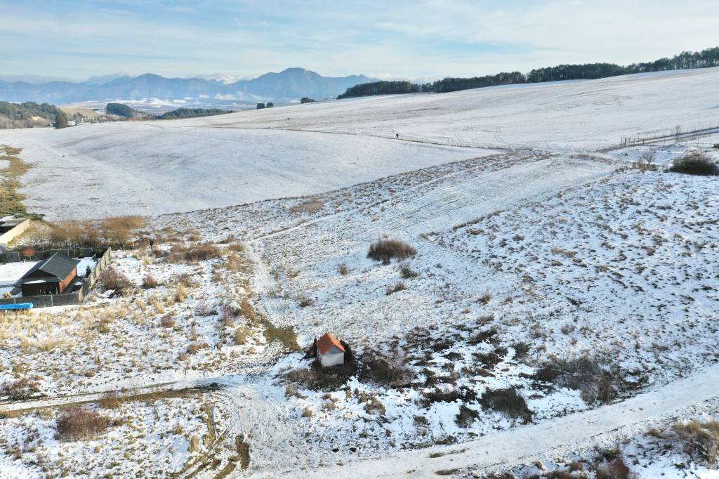 Na predaj pozemok 628 m2 na výstavbu chaty vo Valči pri Snow - 5