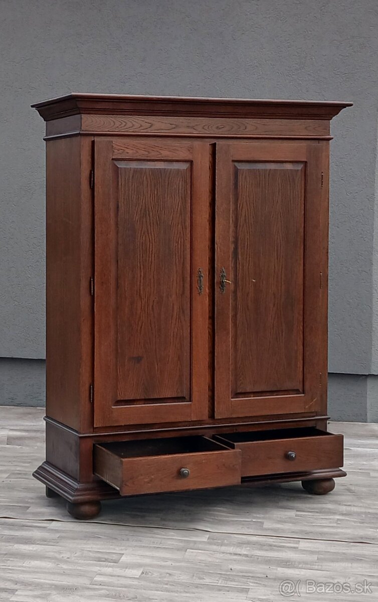 Skriňa dubová s 2 zásuvkami. - 5
