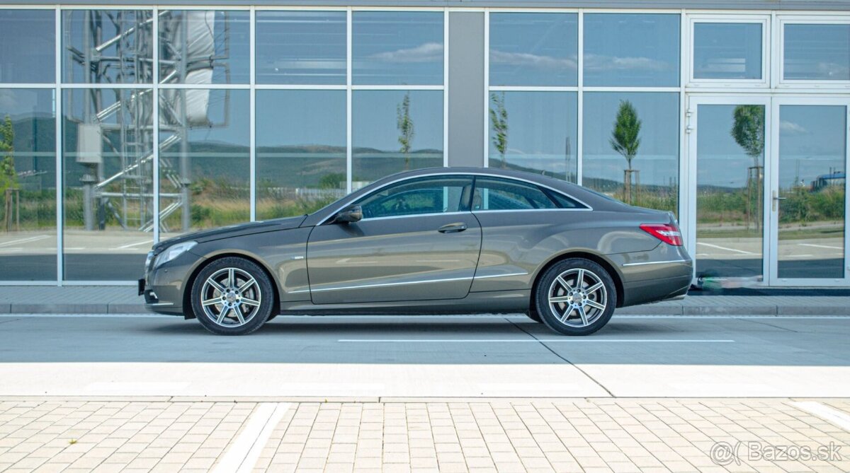 Mercedes-Benz E trieda Kupé 350 CGI Blue - 5