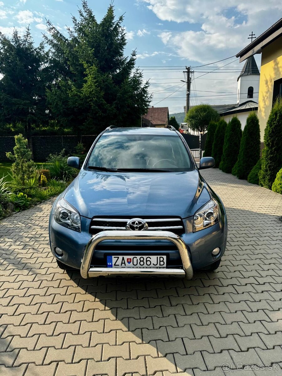 Predam toyotu rav4 - 5