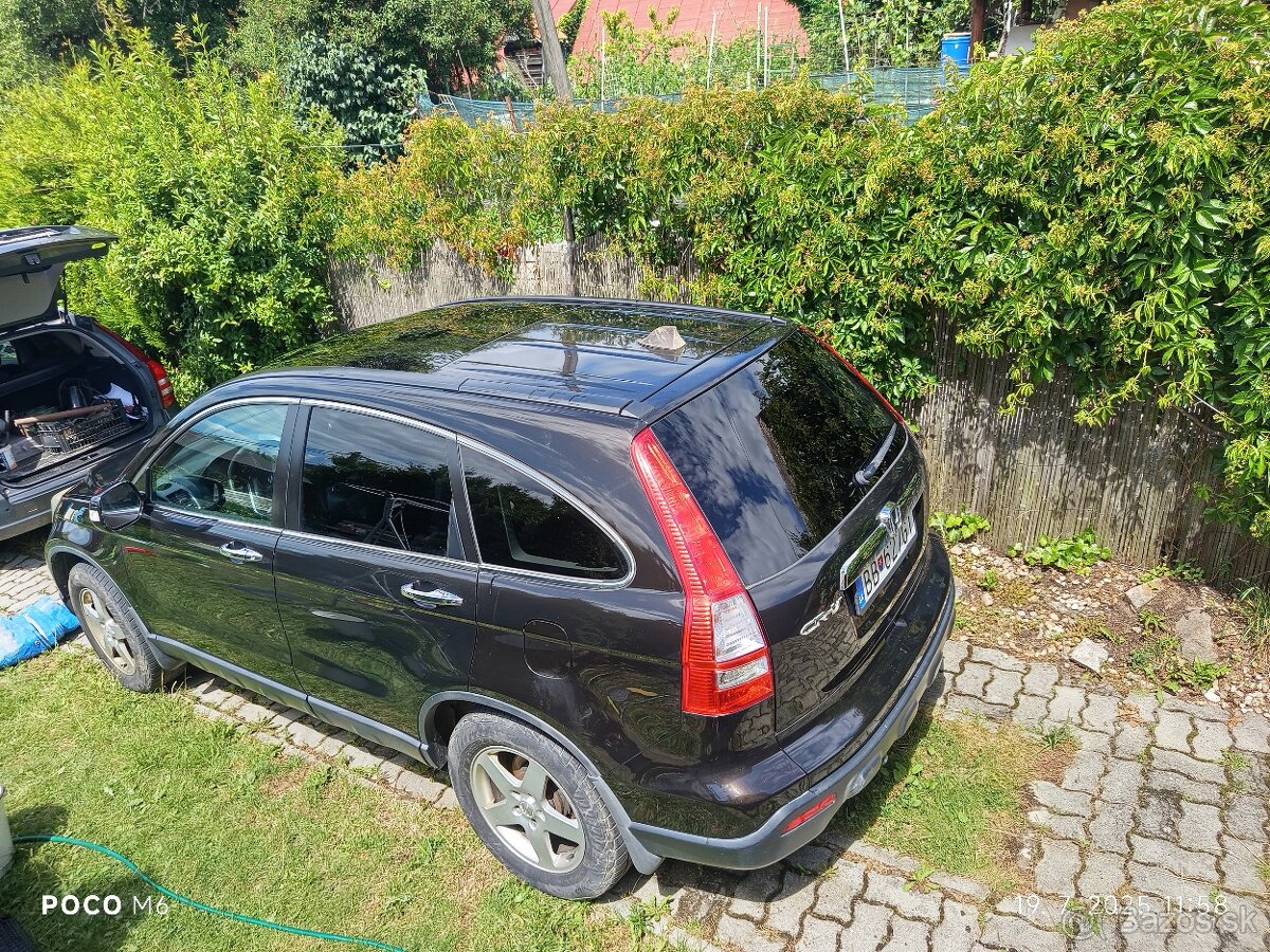 Honda CR-V III executive znížená cena -700€ - 5