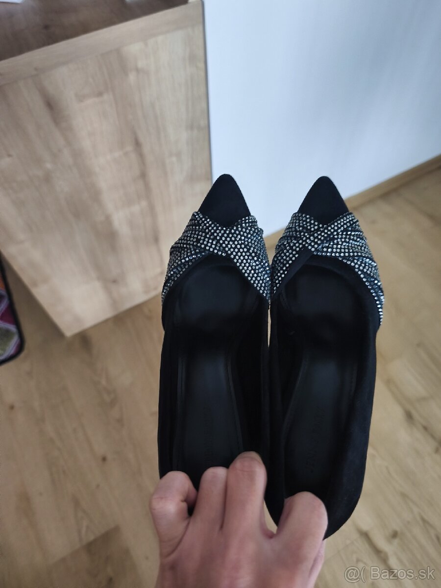 Dámske elegantné topánky - 5