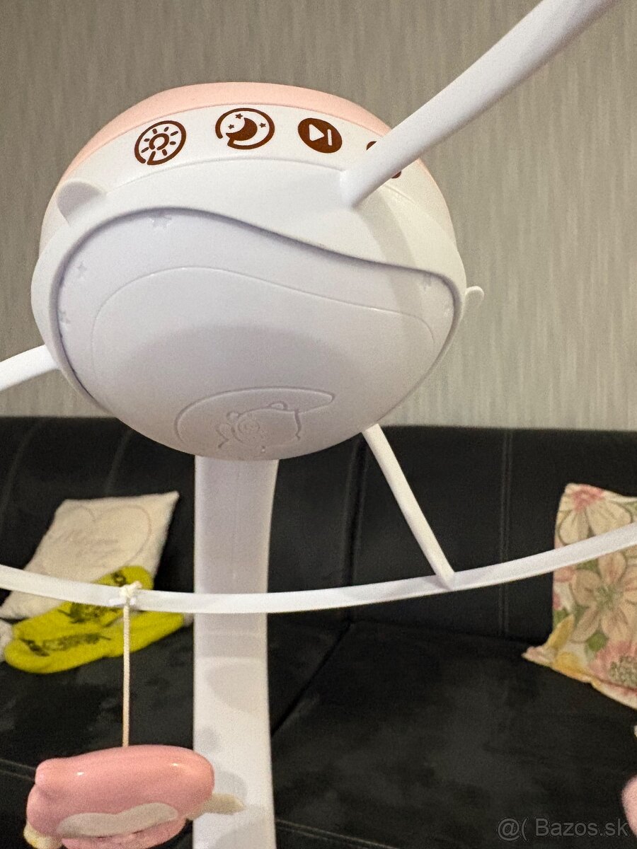 Kolotoč nad postieľku - 5