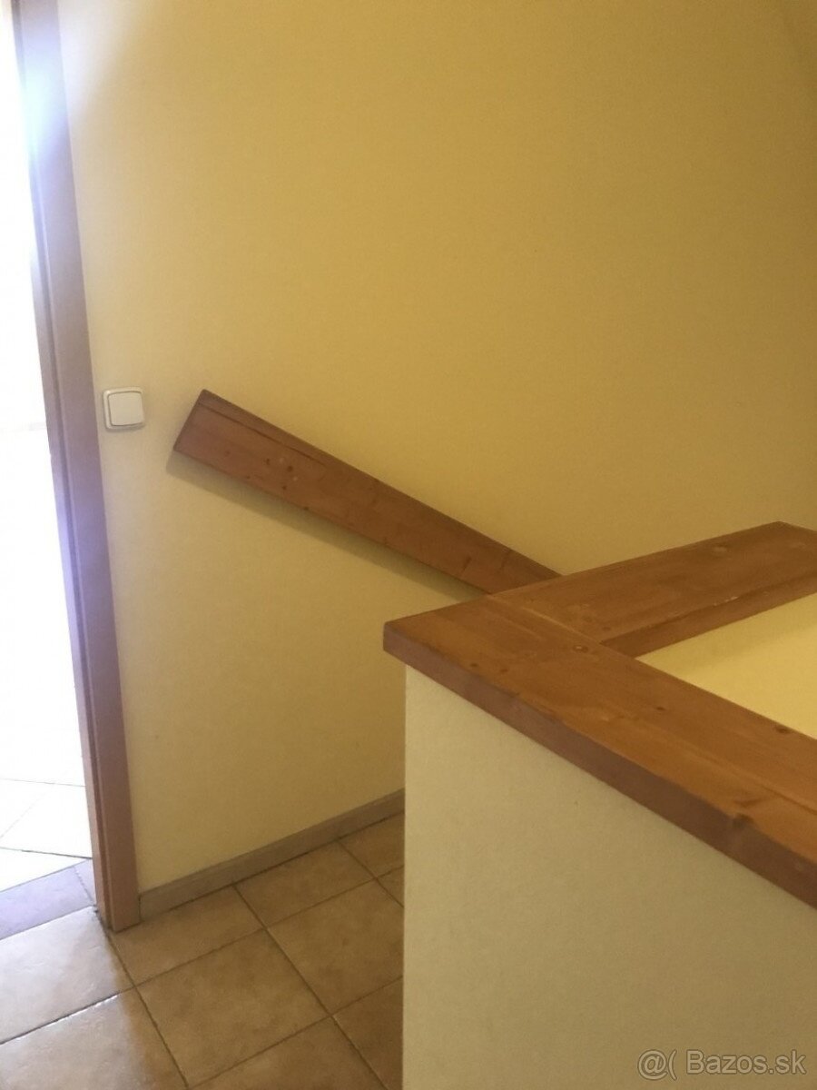 Ponúkam Vám do prenájmu kancelársky priestor na poschodí. - 5