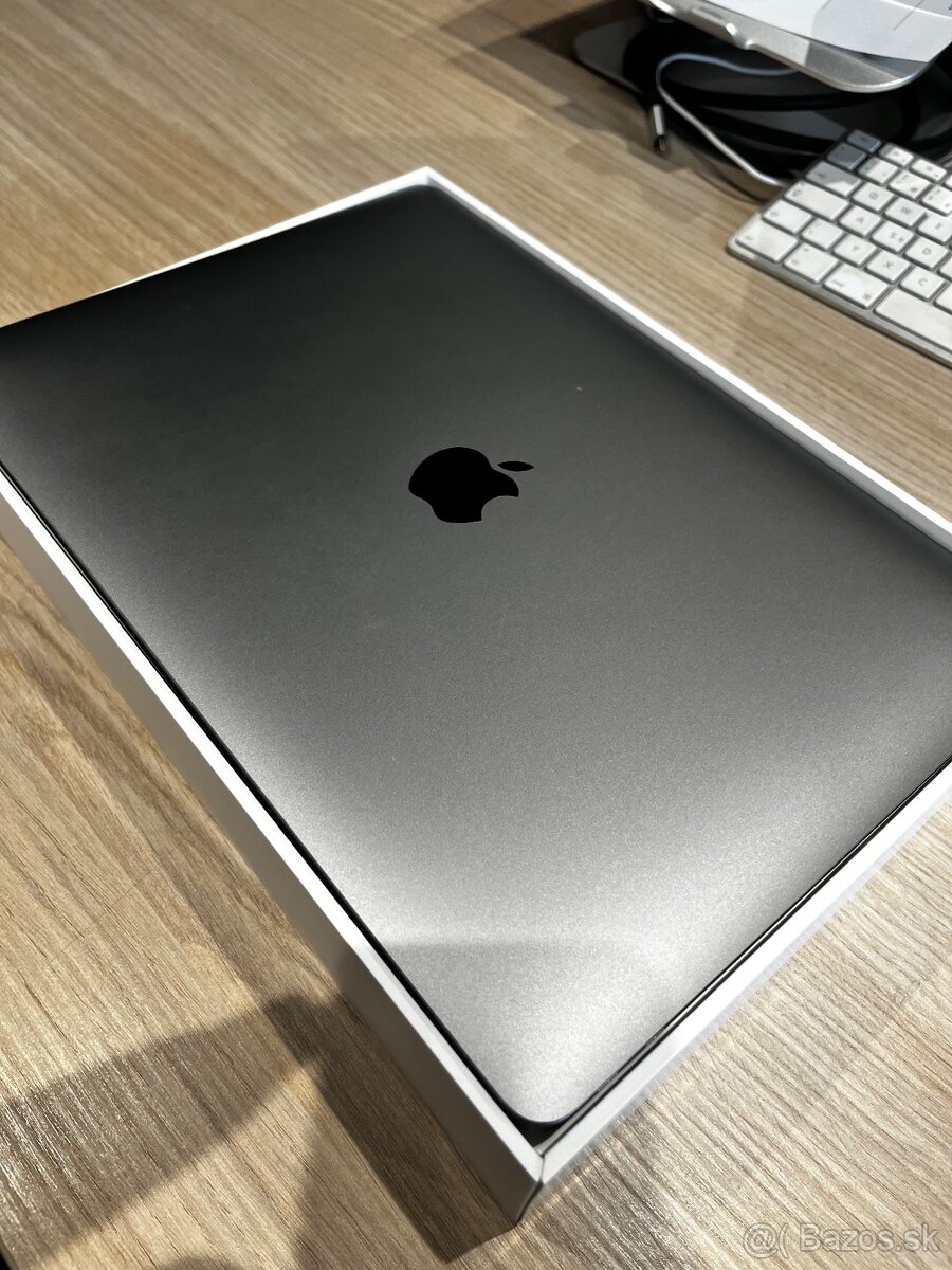 Macbook M1, vyborny stav - 5