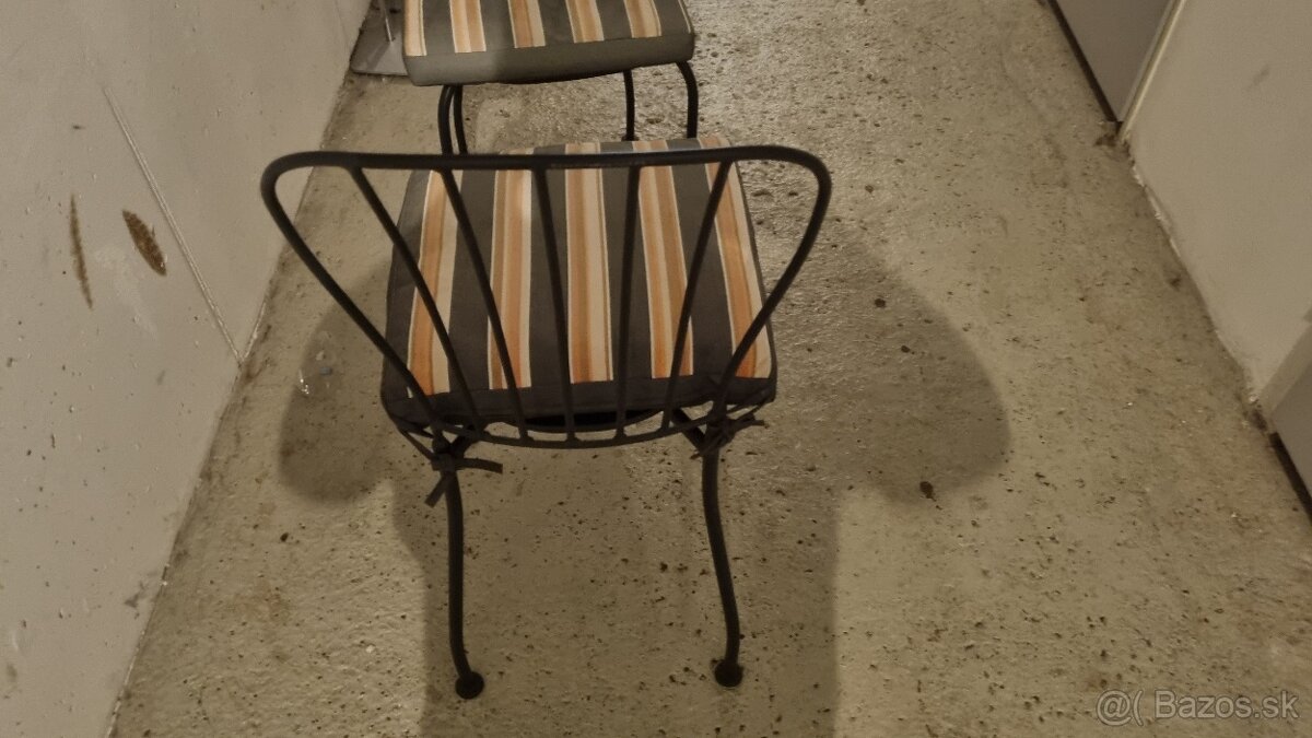 Predám 2 záhradné stoličky - 5