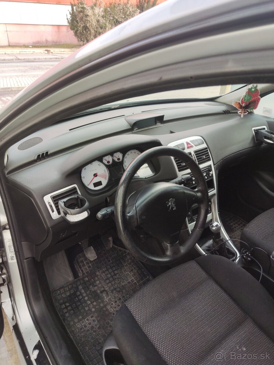Predám Peugeot 307 SW 1,6HDI 66KW - 5