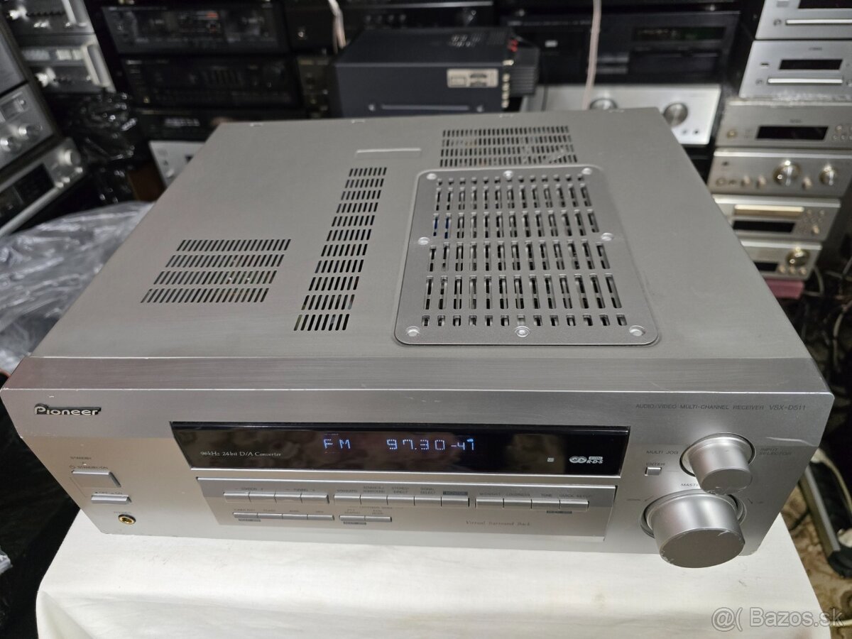 Pioneer VSX-D511 receiver - 5