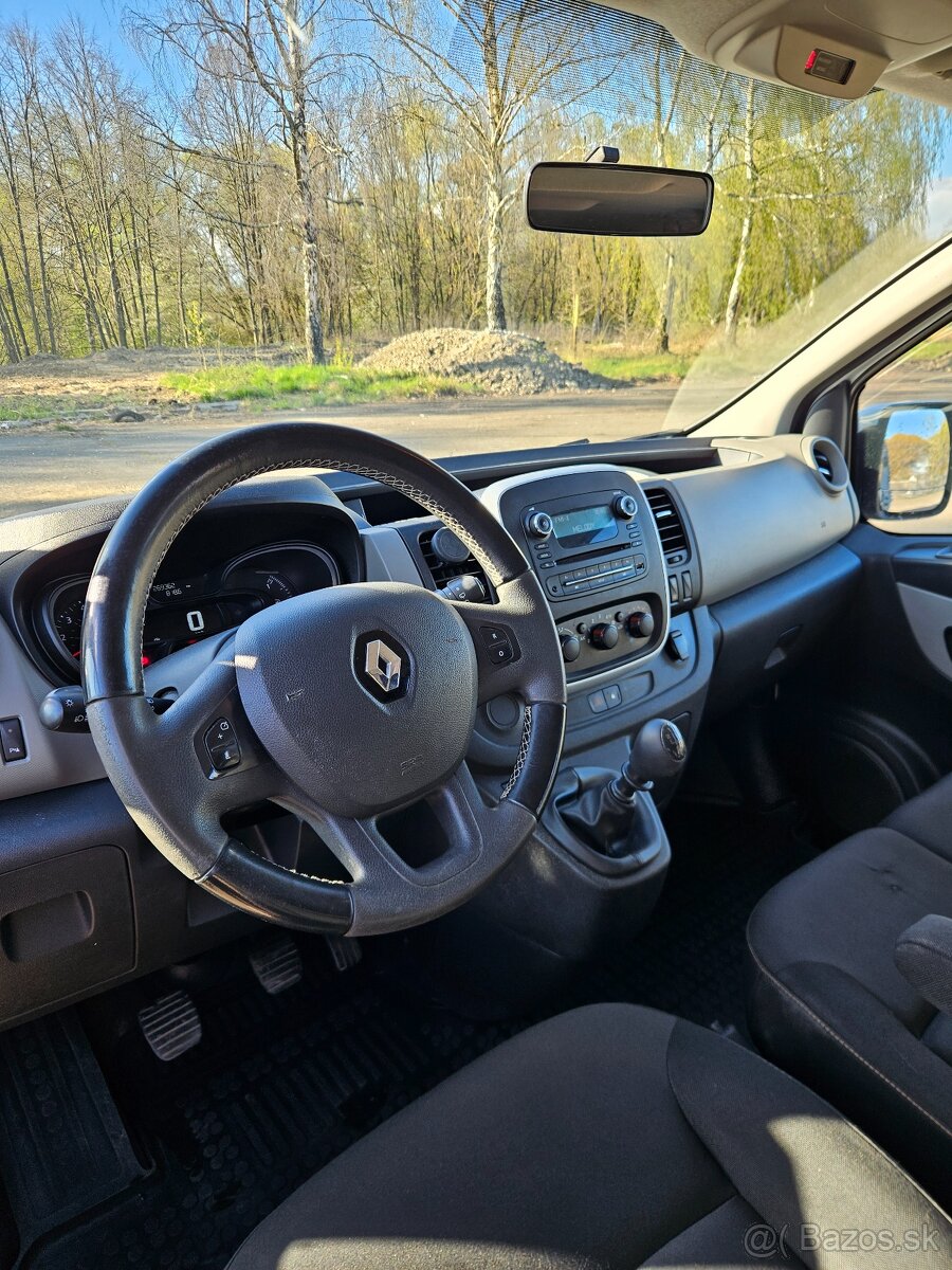 Prenájom 9 miestnej dodávky Renault Trafic - 5