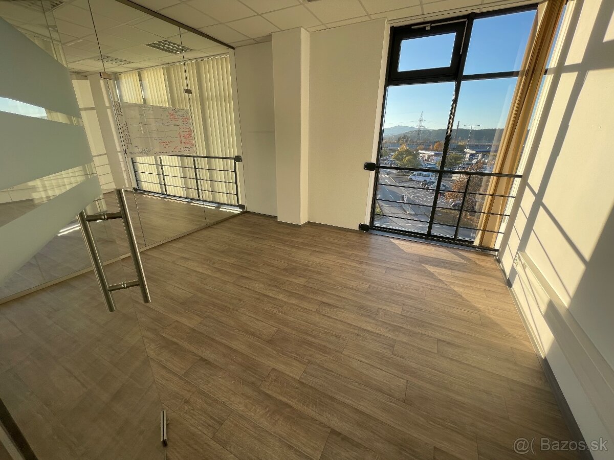 Prenájom kancelárii v budove Living centra, Solinky - Žilina - 5