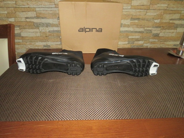 Predam novu bezecku obuv ALPINA,cislo 41 NNN,aj c.37 - - 5