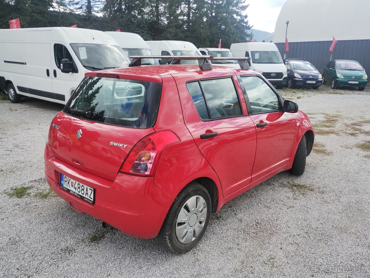 Suzuki Swift 1.3 GS ABS, A/C - 5