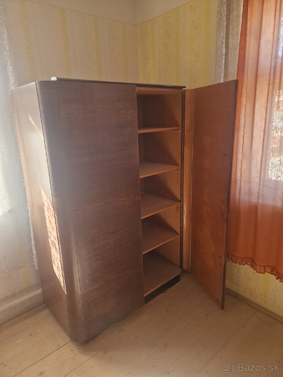 Predam kachlovce a nabytok - 5