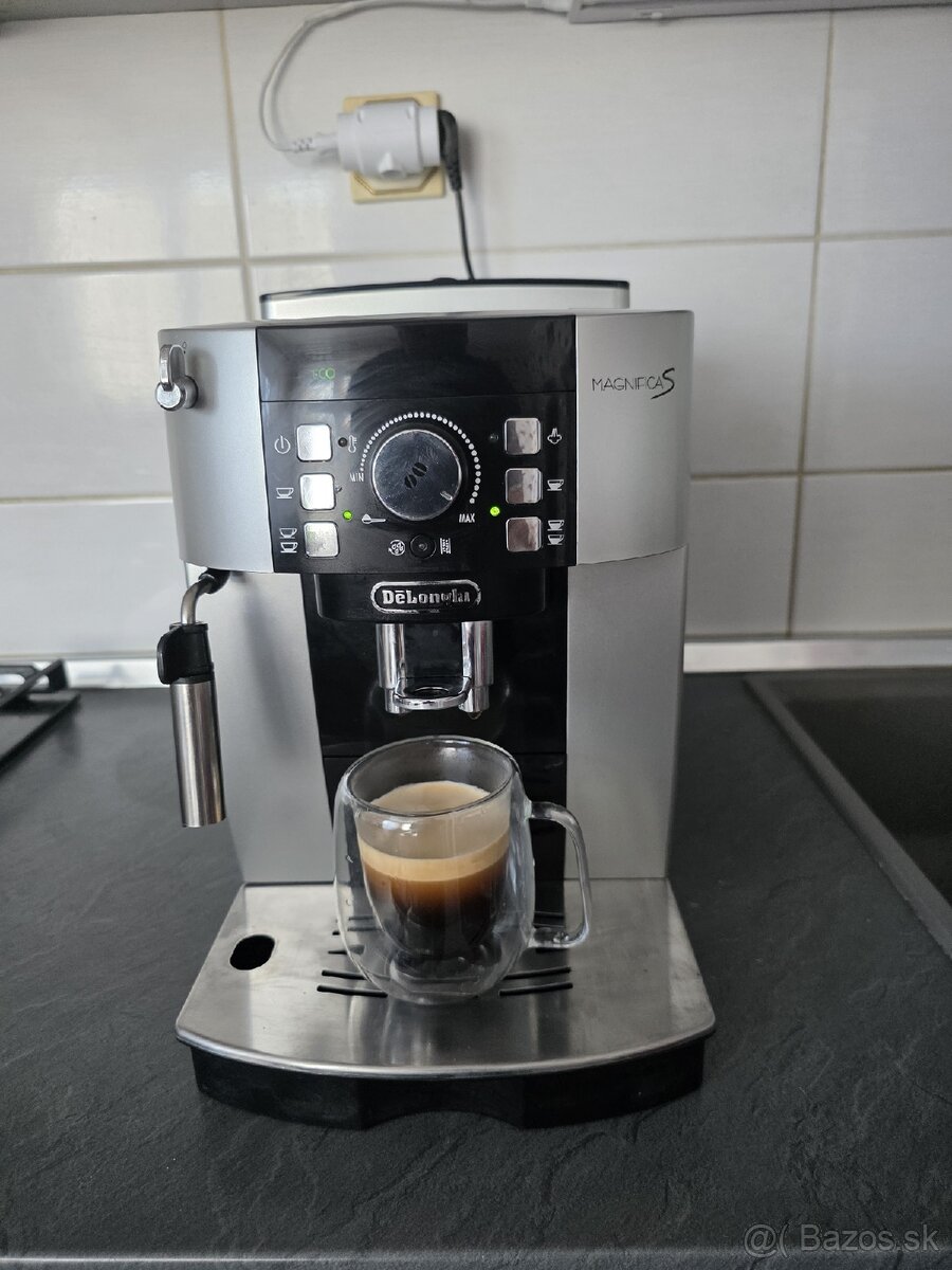Kavovar Delonghi - 5