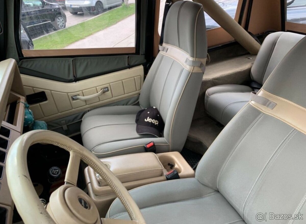 Jeep Wrangler 4.0 Sport Safari