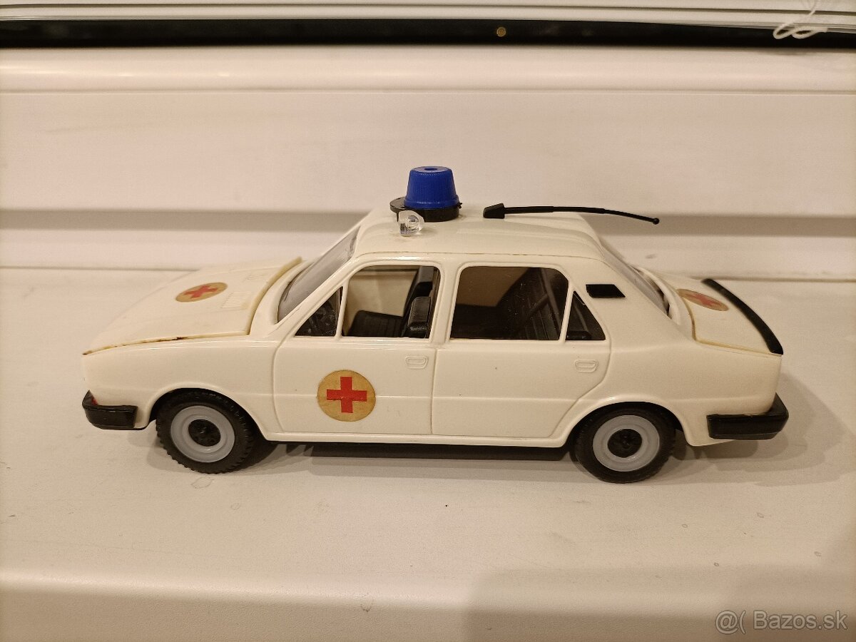 Skoda 120 kdn sanitka - 5