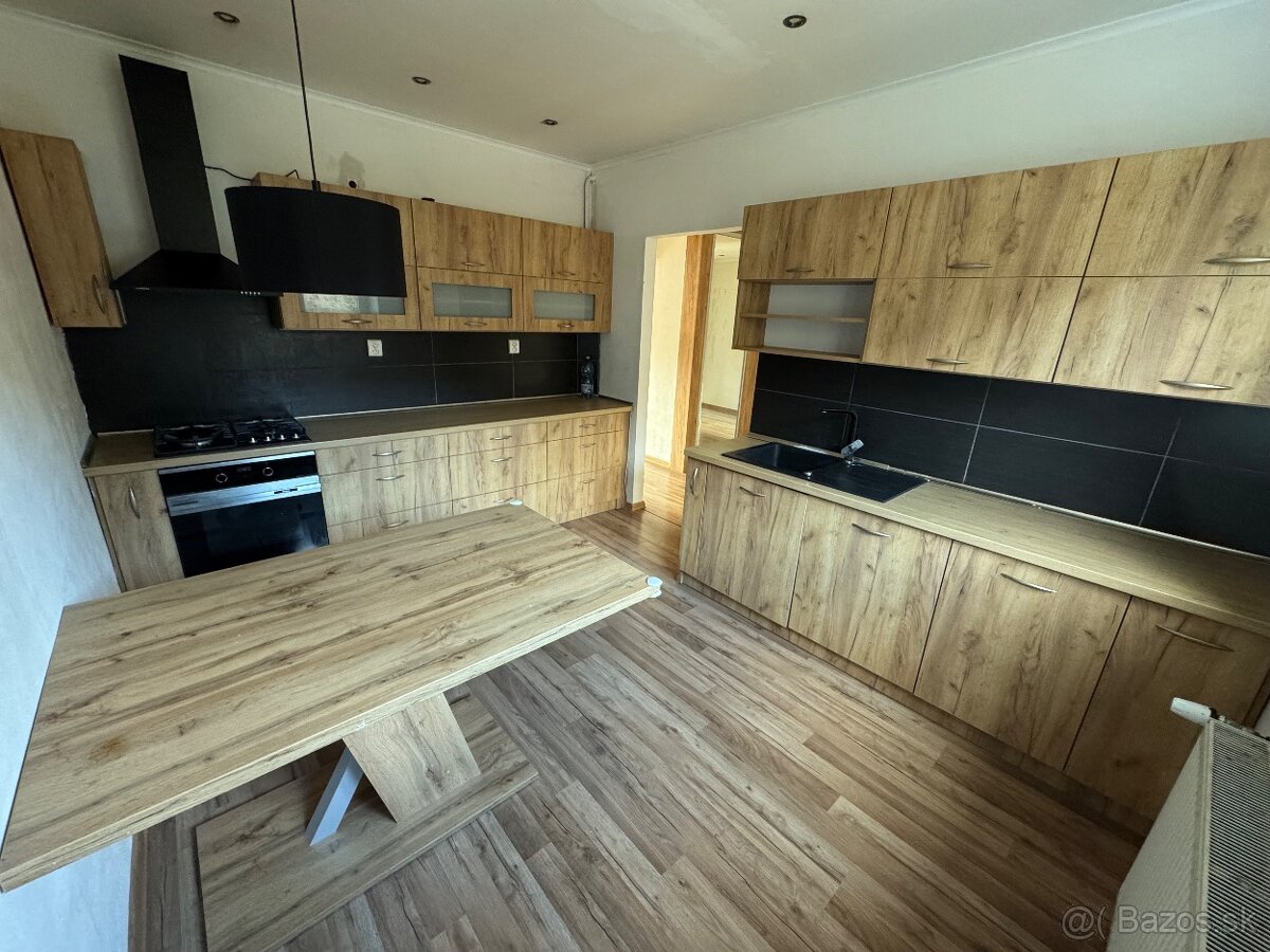 veľký 2-izbový byt Prakovce - 5