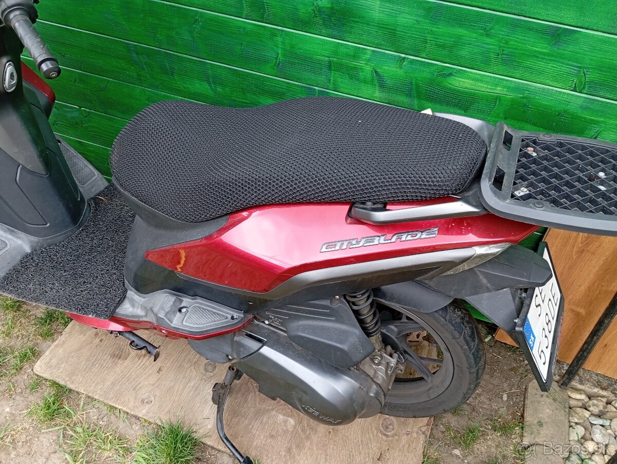 Motocykel KEEWAY Cityblade - 5