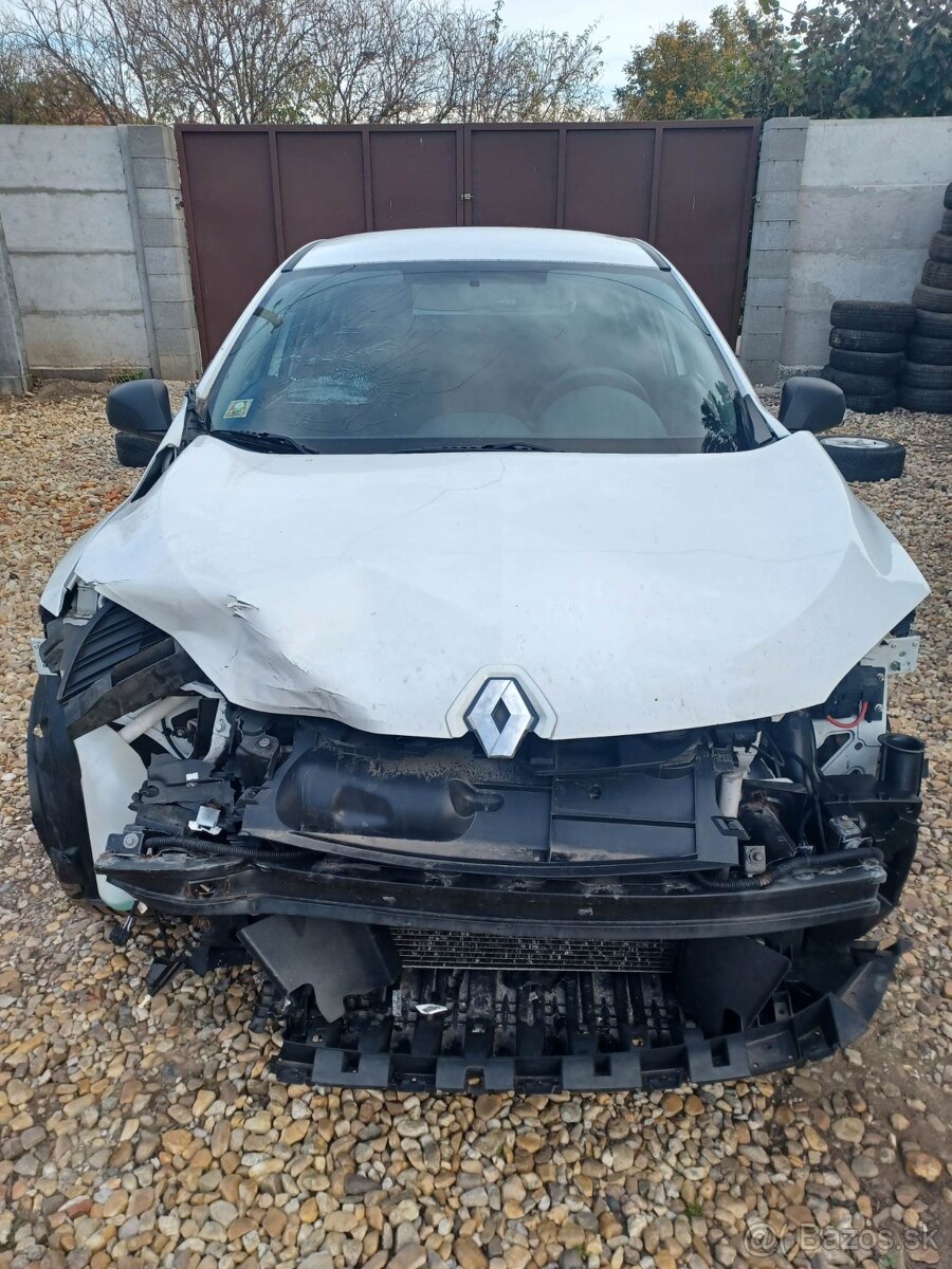 Rozpredam Renault Megane 1.6 16v 74kw 2011 - 5