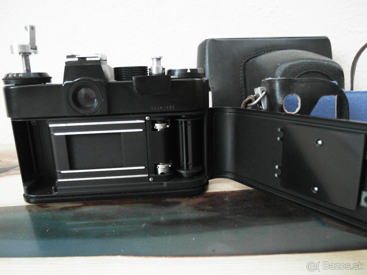 Starý fotoaparát ZENIT - 5