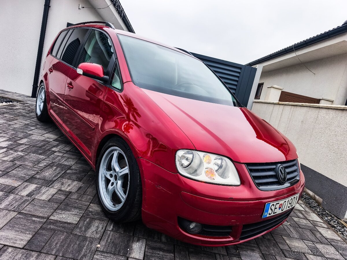 Volkswagen Touran - 5