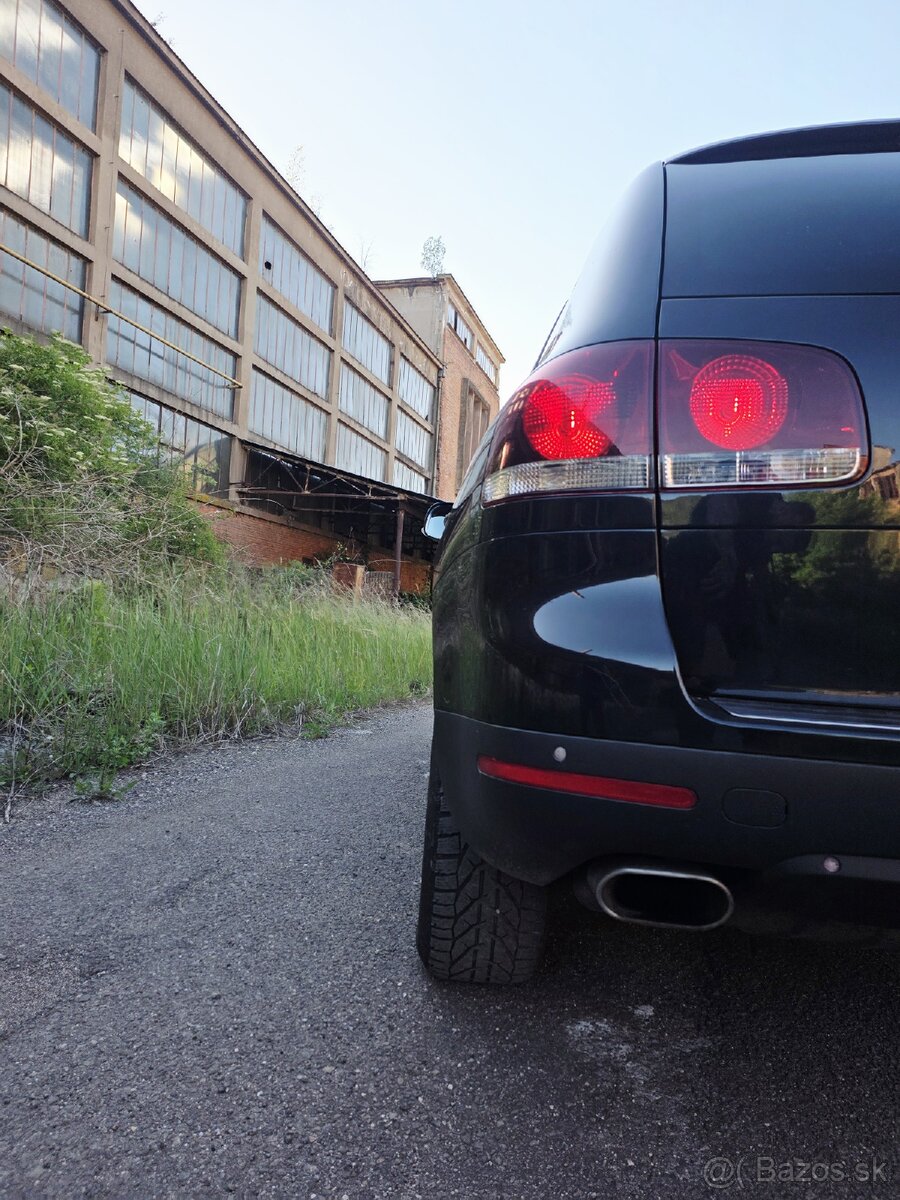 Volkswagen Touareg 3.0TDi - 5