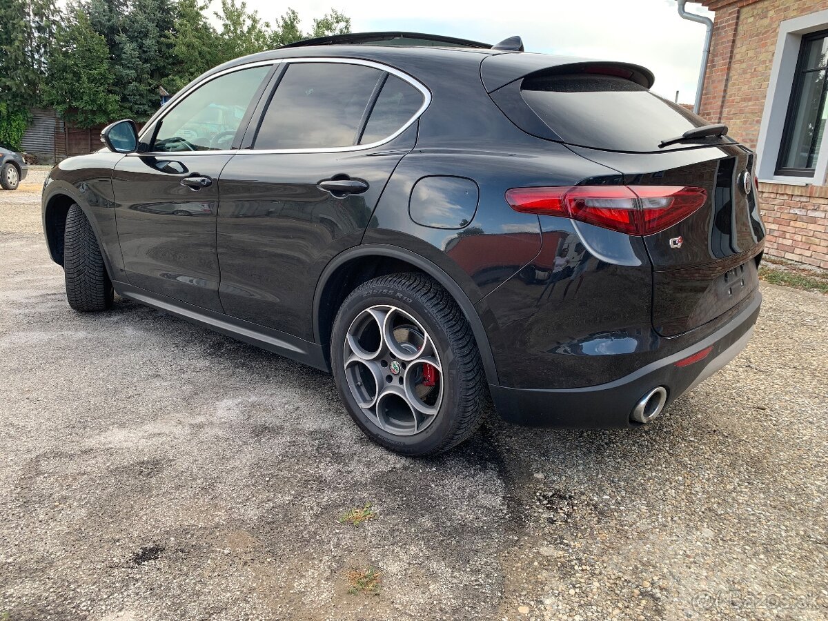 ALFA ROMEO STELVIO 2.2 JTD Q4 (4×4) - 5
