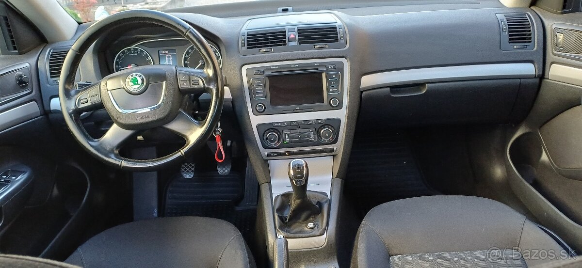 Octavia 2 sedan 2.0tdi m6 - 5