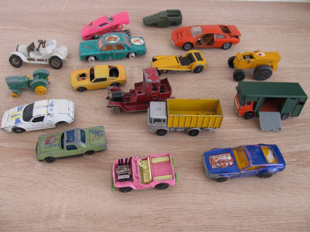 Predám staré poškodené angličáky Matchbox, Lesney a iné - 5