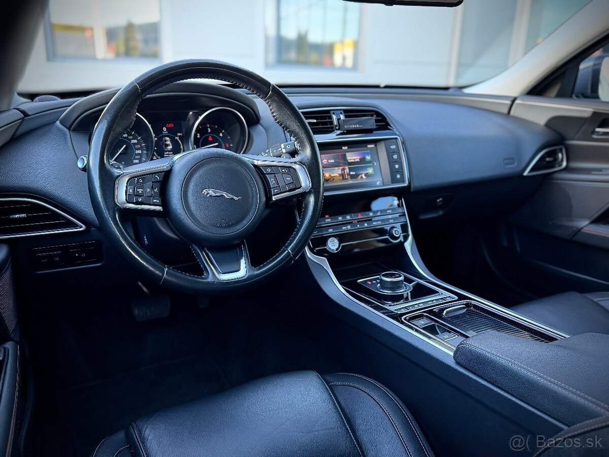 JAGUAR XE 2.0 D PRESTIGE - 5