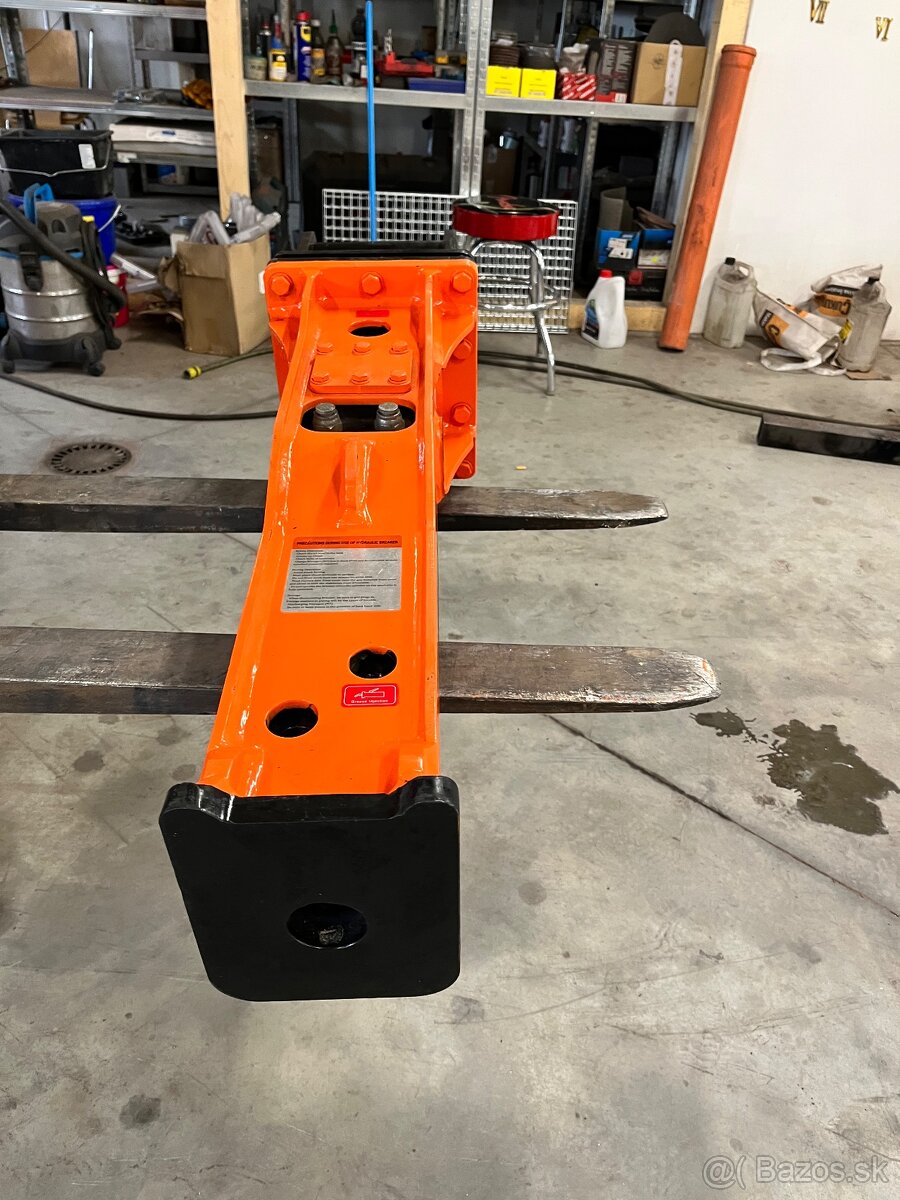 Hydraulické búracie kladivo na minibager - 5