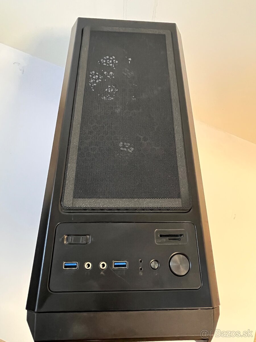 Predám PC vhodný na hranie hier aj na prácu - 5