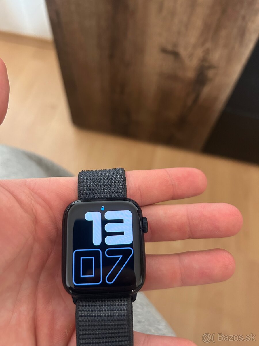 Apple Watch SE 44mm 2.generacia 100% - 5