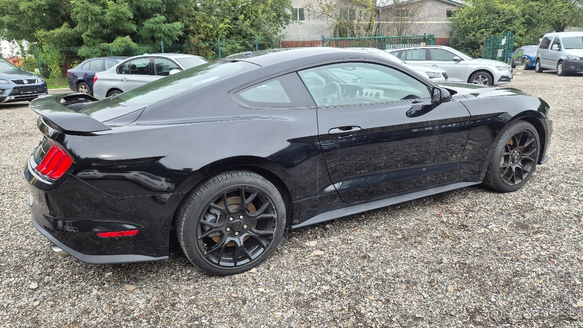 FORD MUSTANG NA NÁHRADNÉ DIELY - 5