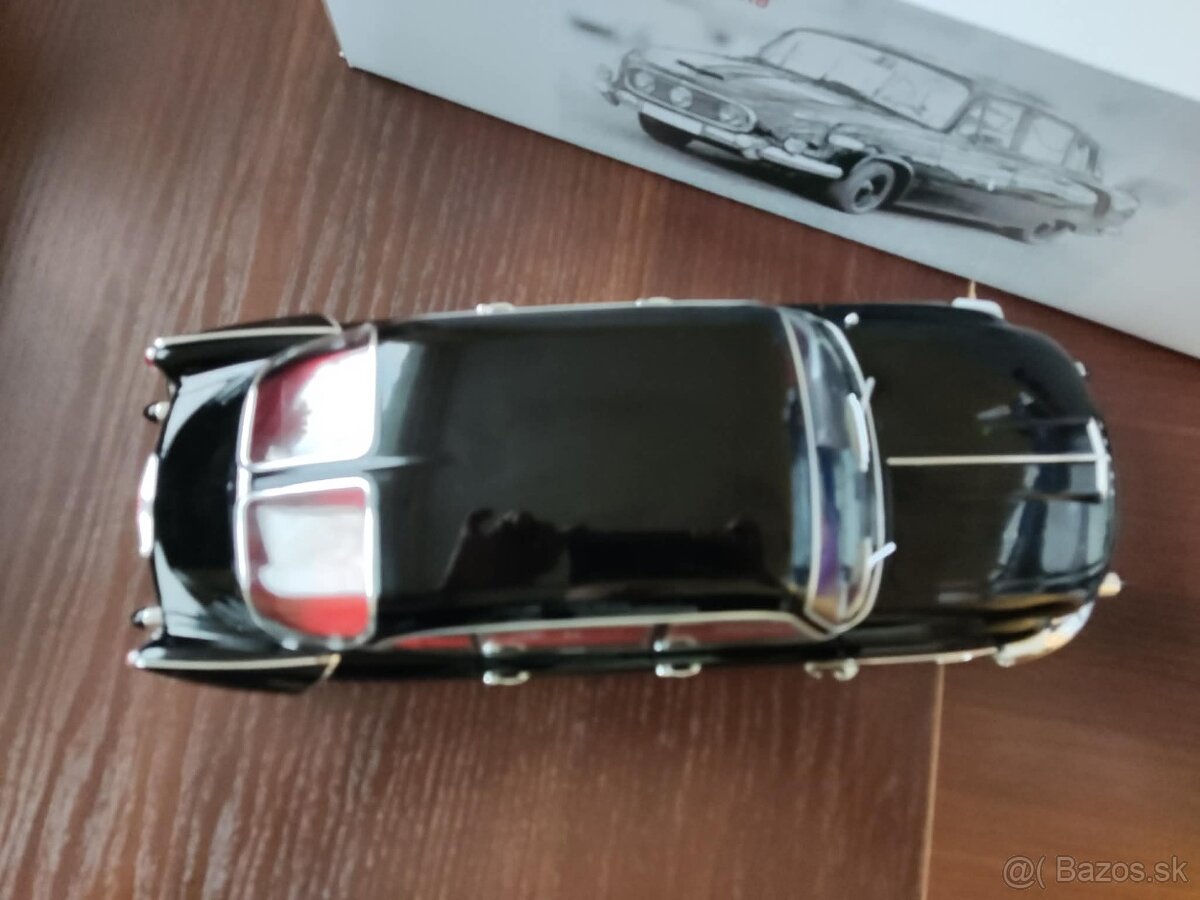 Tatra 603/1 1957 Rusty 1:18 - 5