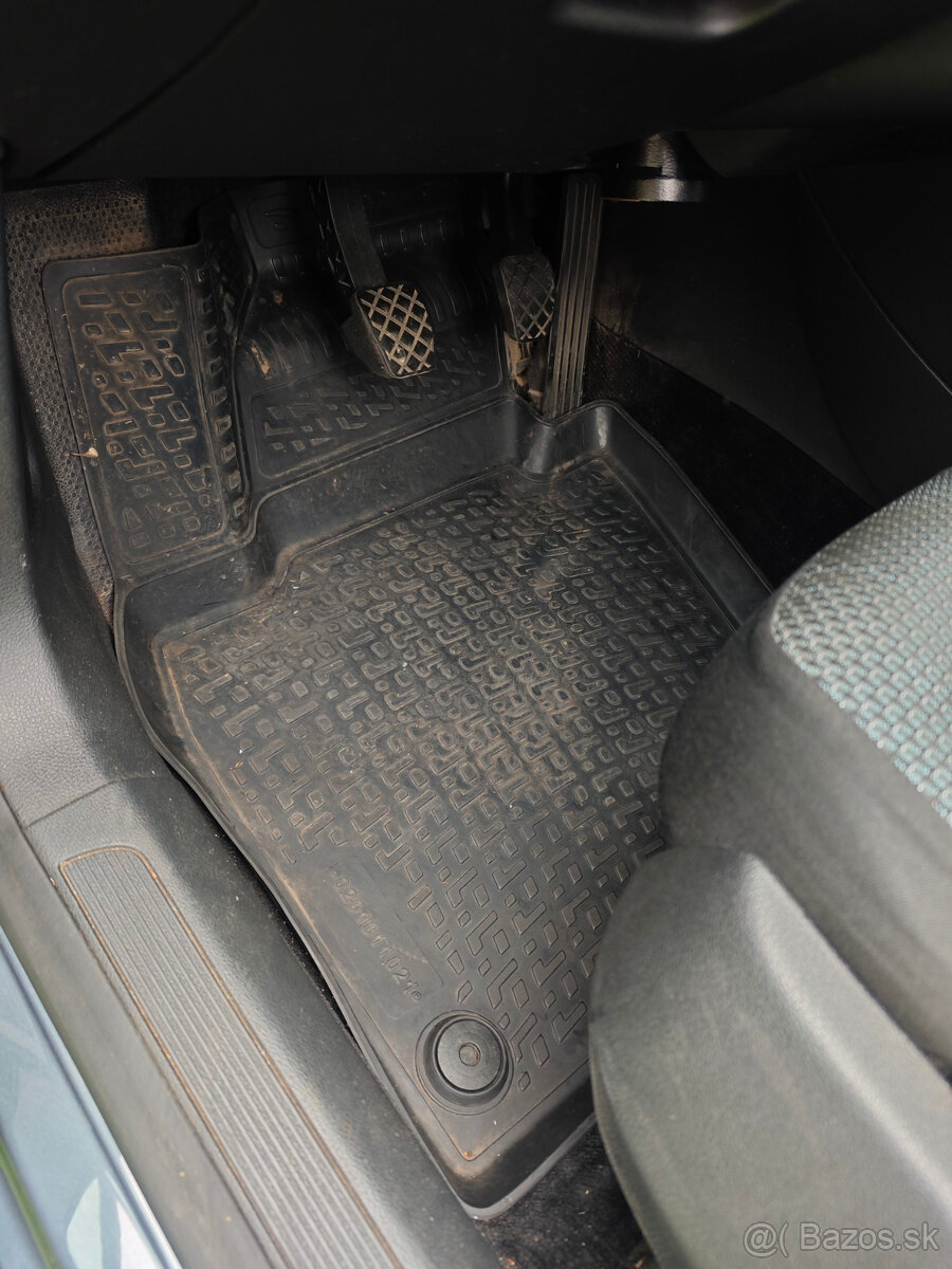 Vaničky na Volkswagen Passat B7 (variant) 2011-2014 - 5