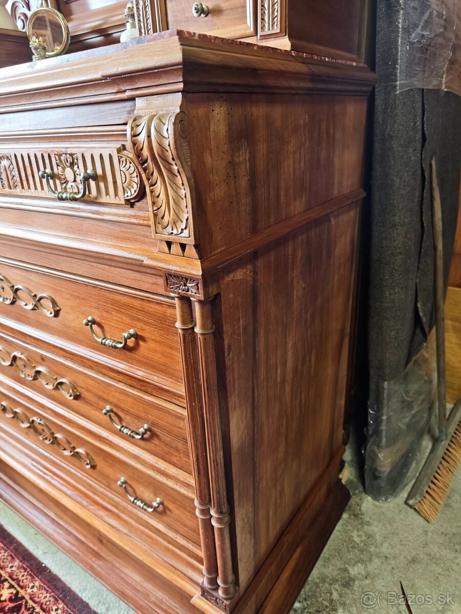 Starožitná komoda - 5