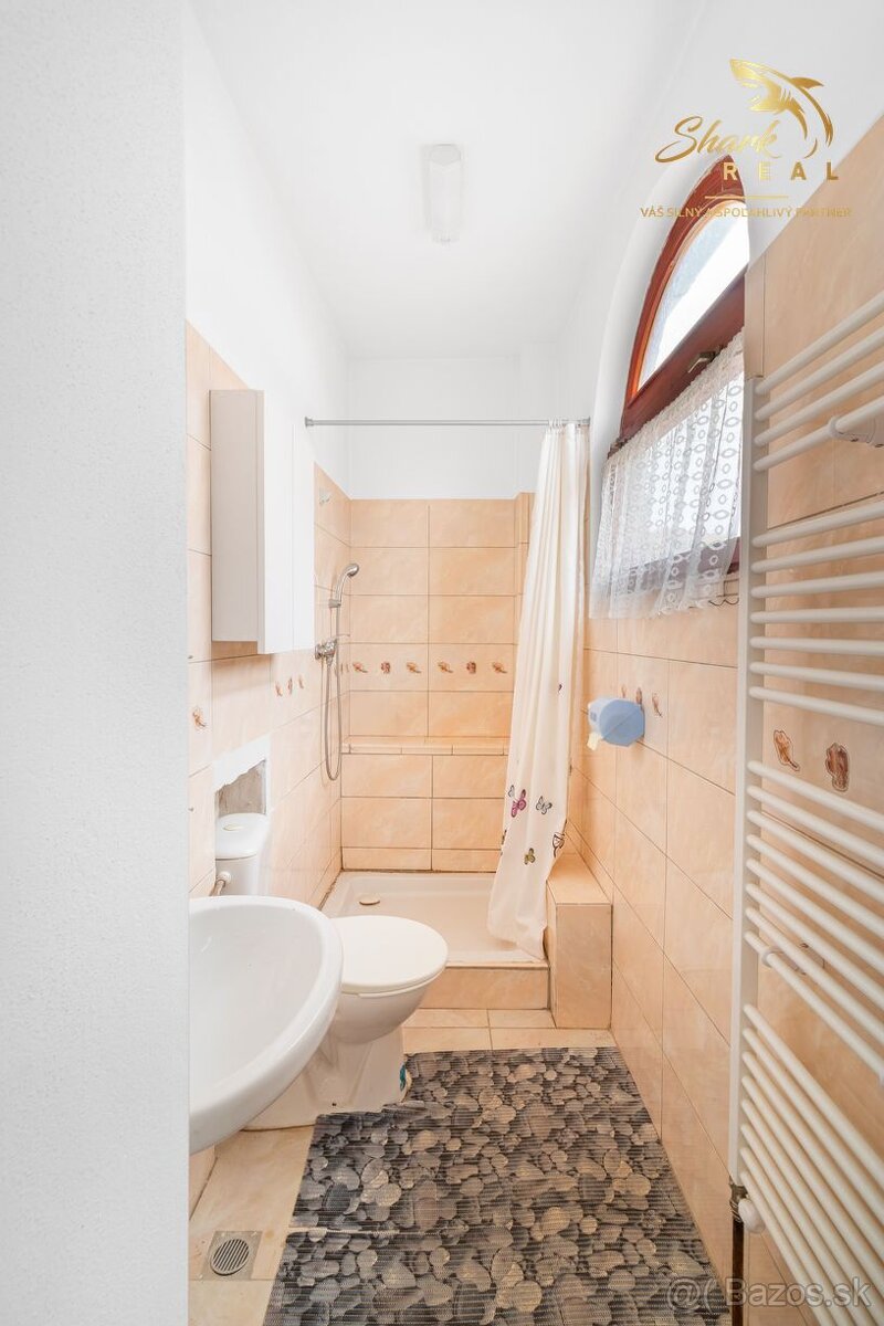 Útulný dom s nádhernou záhradou v krásnej prírode - 5