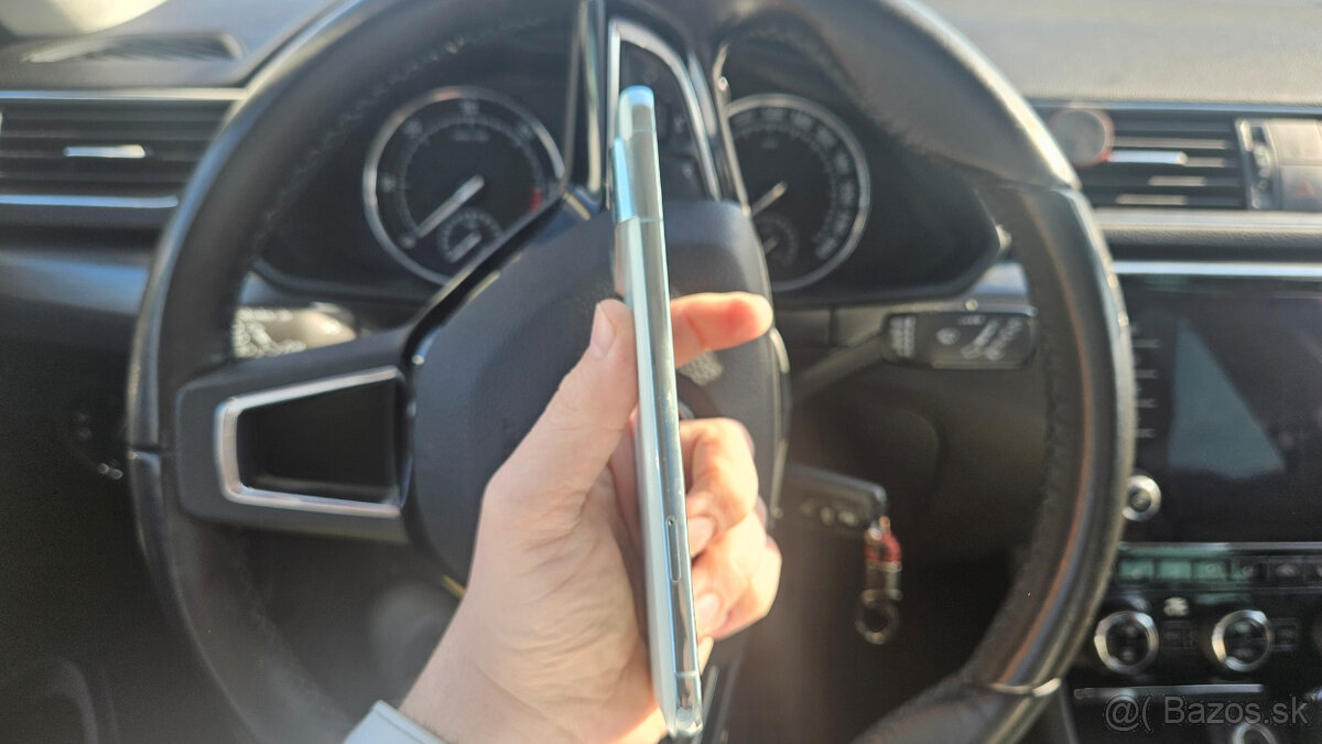 Zablokovaný Google Pixel 8 Pro - 5