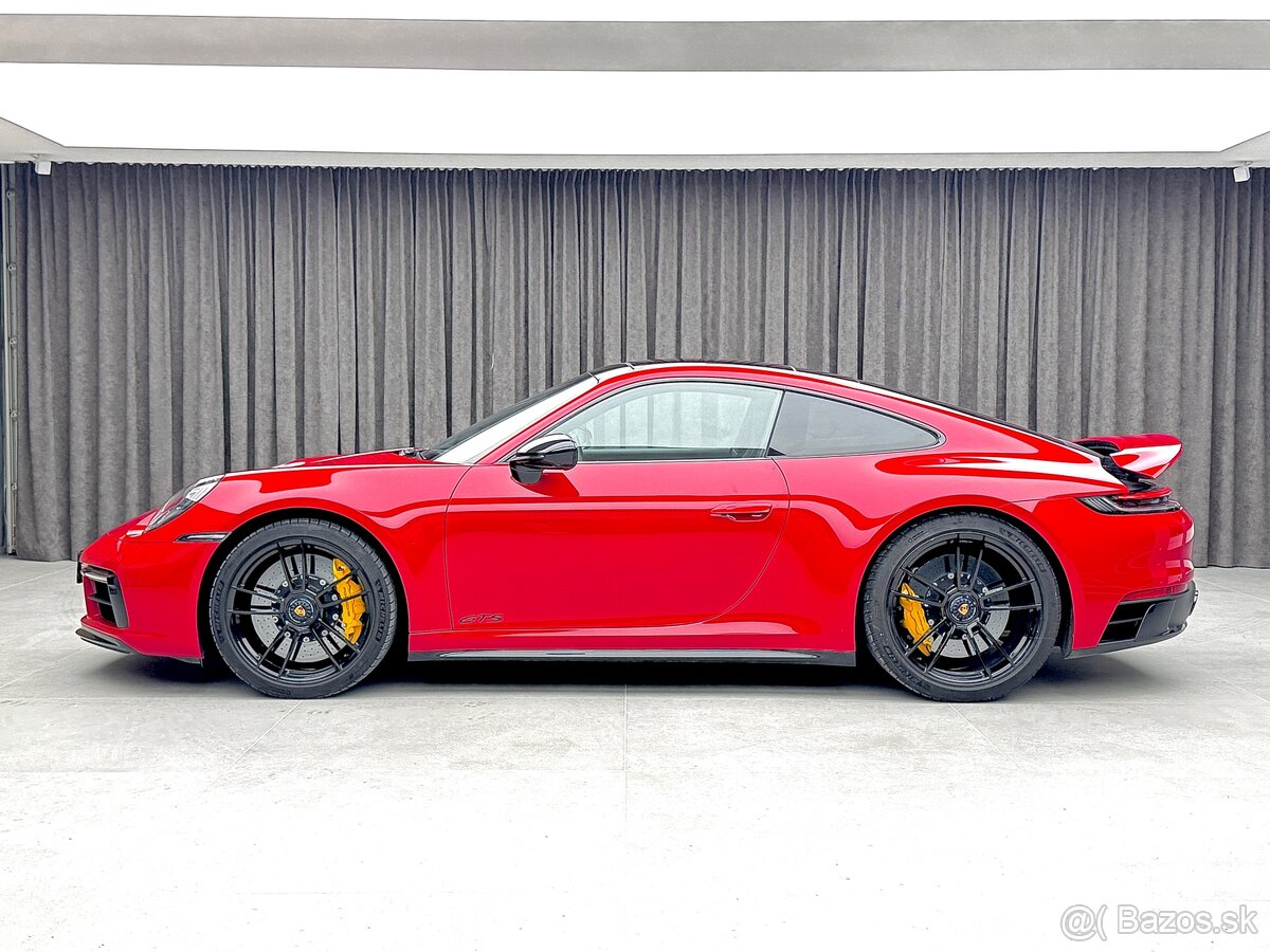 Porsche 911 Carrera 4 GTS - 5