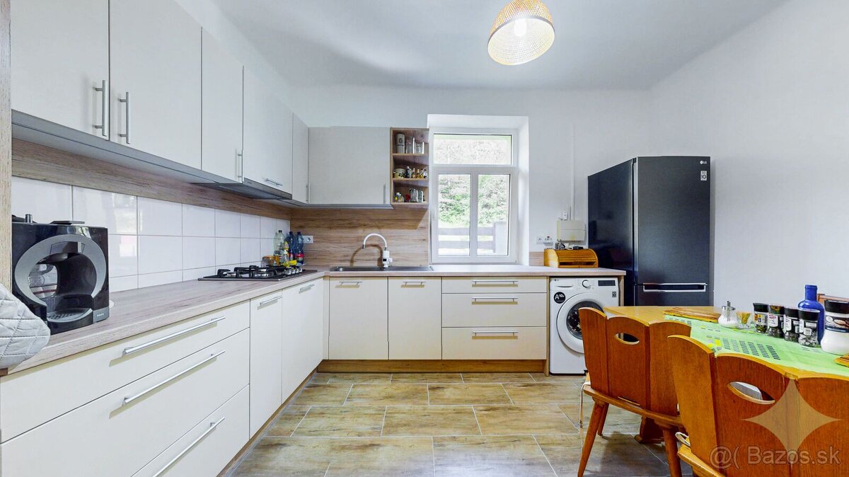 REZERVOVANÉ Zrekonštruovaný rodinný dom Podbrezová, časť Cha - 5