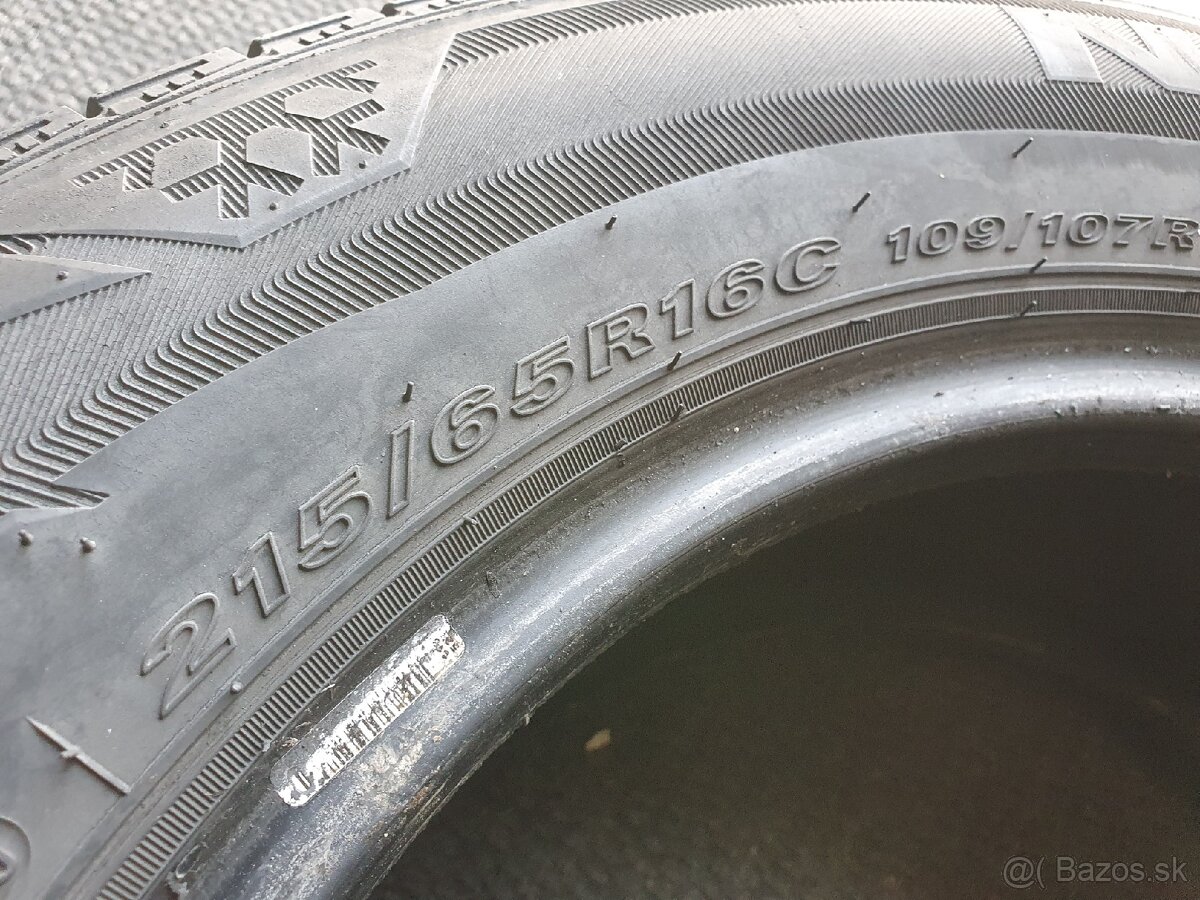 215/65R16C NEXEN - 5