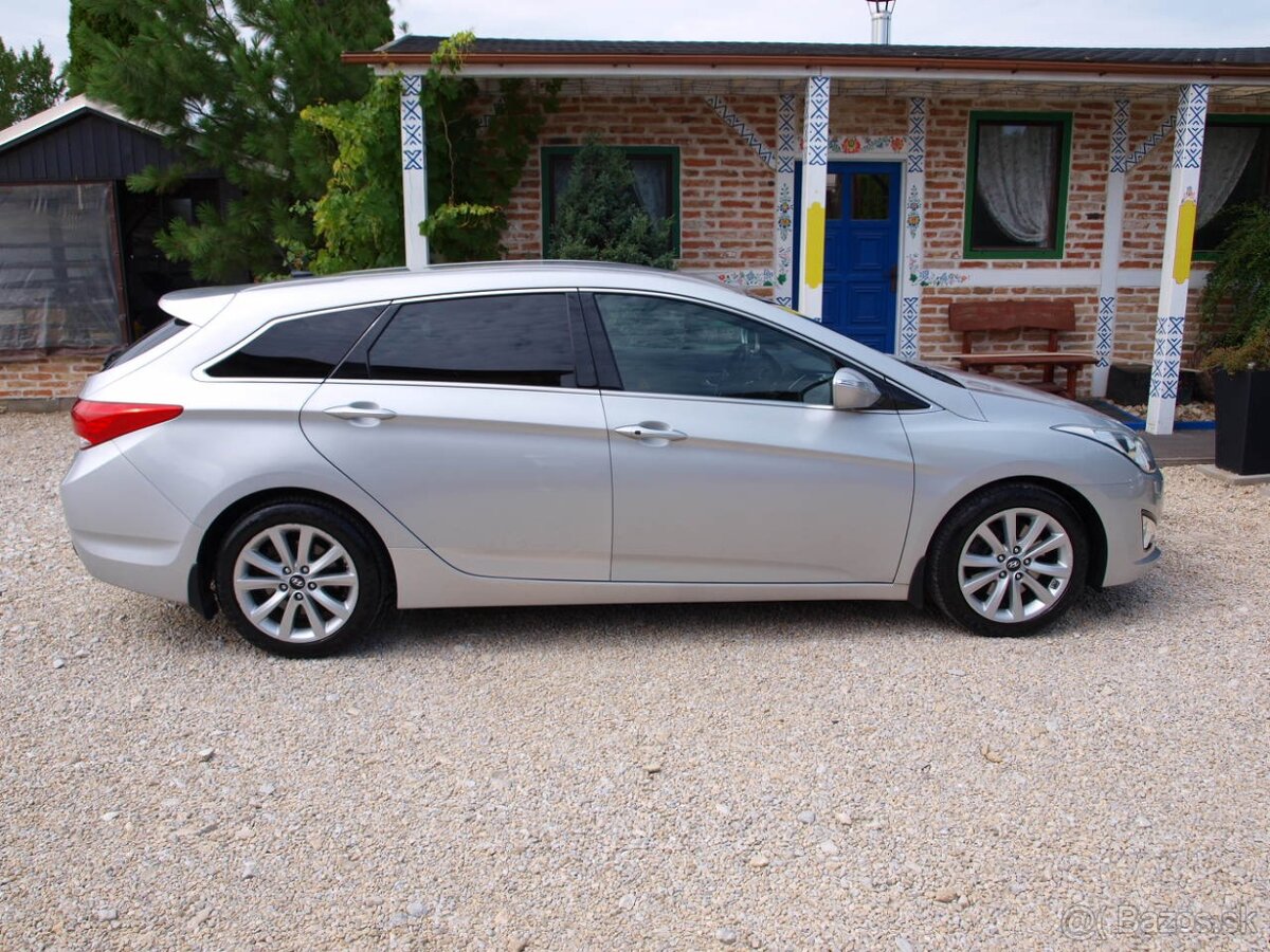 Hyundai i40 CW 1.7 CRDi 136k Premium Automat - 5