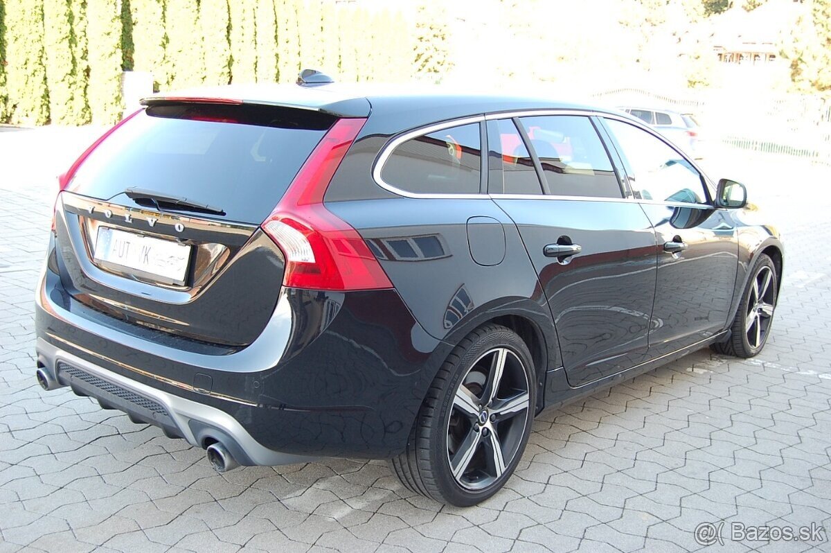 Volvo V60 D3 150PS AT6 R-DESING - 5